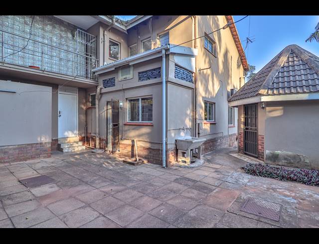 4 BEDROOM HOUSE FOR SALE IN WESTRIDGE
